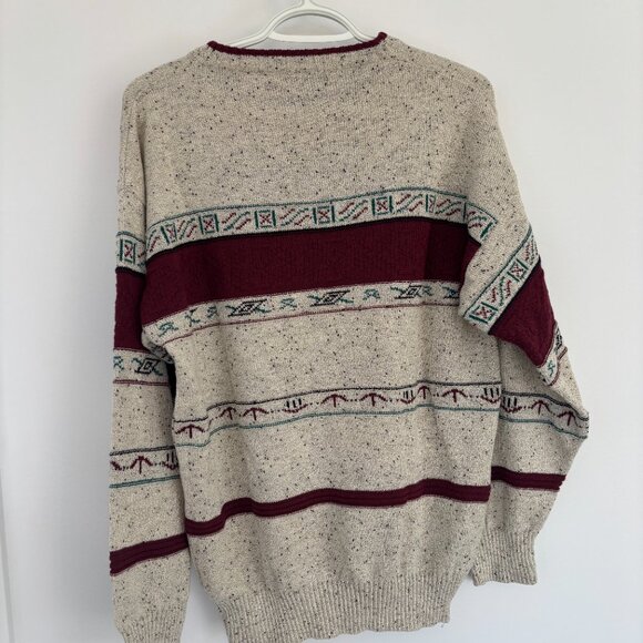 Cozy Lyle & Scott Sweater size M with Burgundy detail - Picture 4 of 5